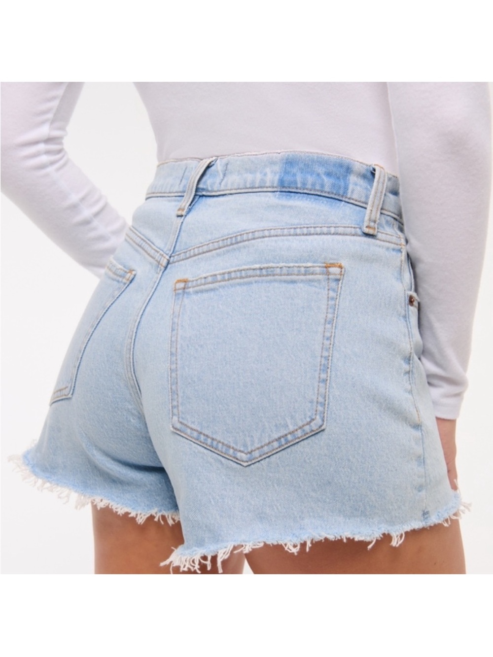 90’s Relaxed Cutoff Short High Rise - Picture 2 of 4